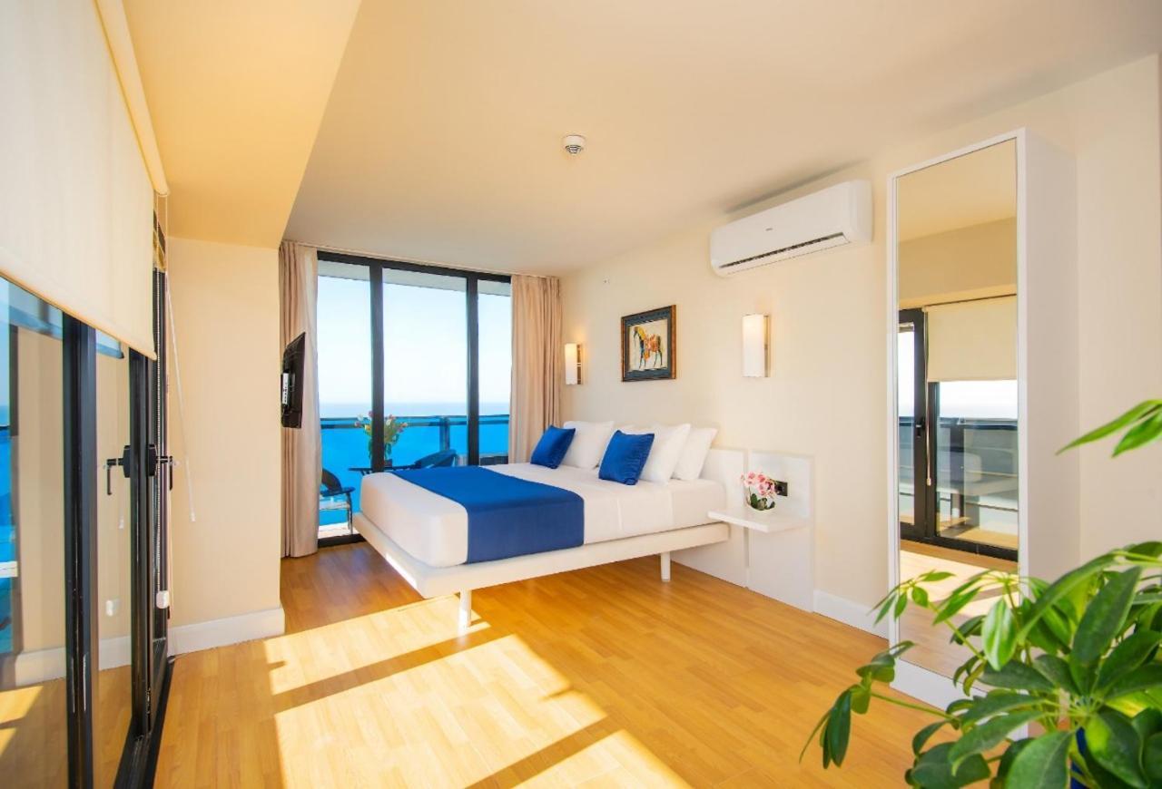 Orbi City Suite Sea View In Batumi Aparthotel Eksteriør bilde